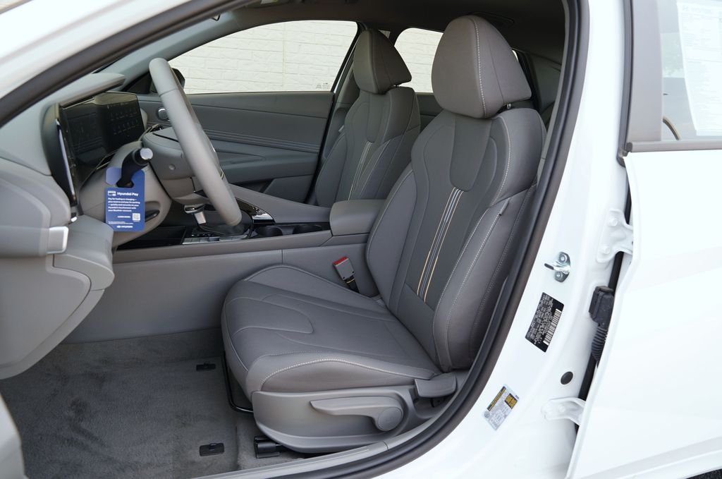 New 2026 Serenity White Pearl Hyundai SEL Sport image 34