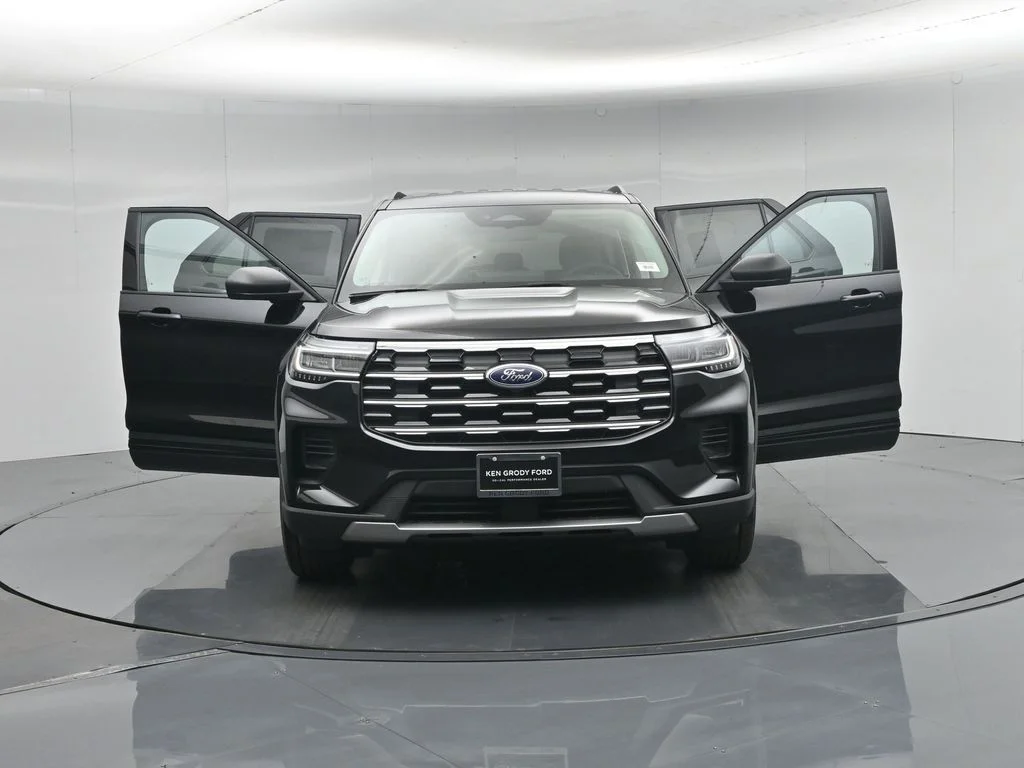 New 2026 Agate Black Metallic Ford Active image 31