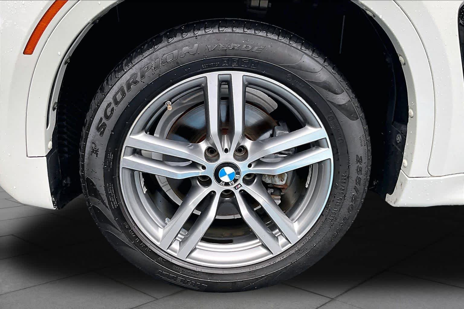 Used 2017 Alpine White BMW xDrive35i image 11