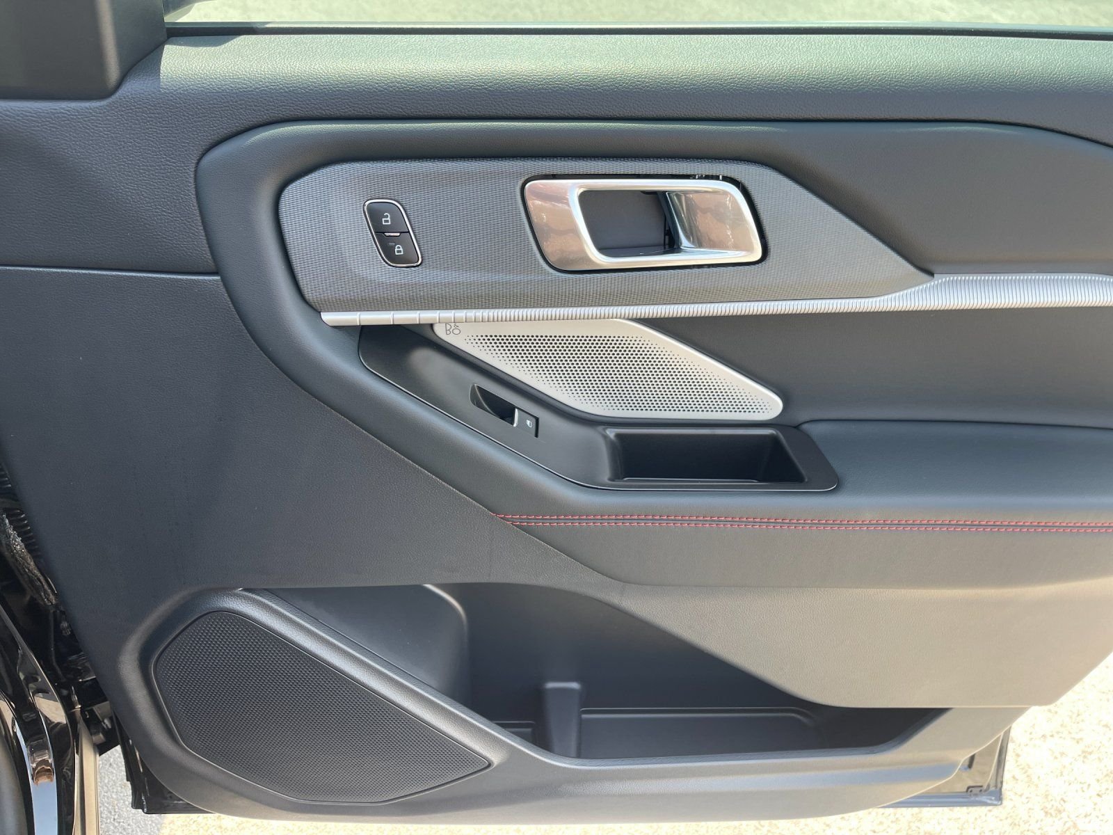 New 2026 Agate Black Metallic Ford ST image 20