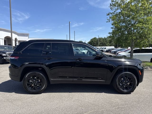 New 2026 Black Jeep Altitude image 8