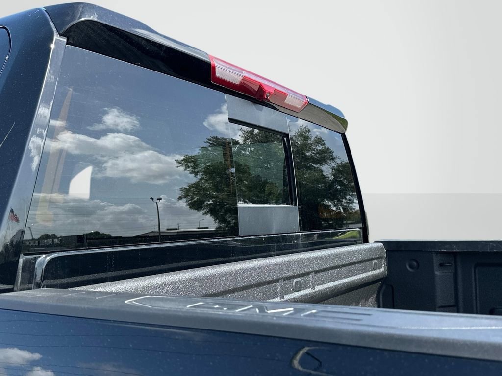2025 GMC Sierra 2500HD SLT - Photo 9