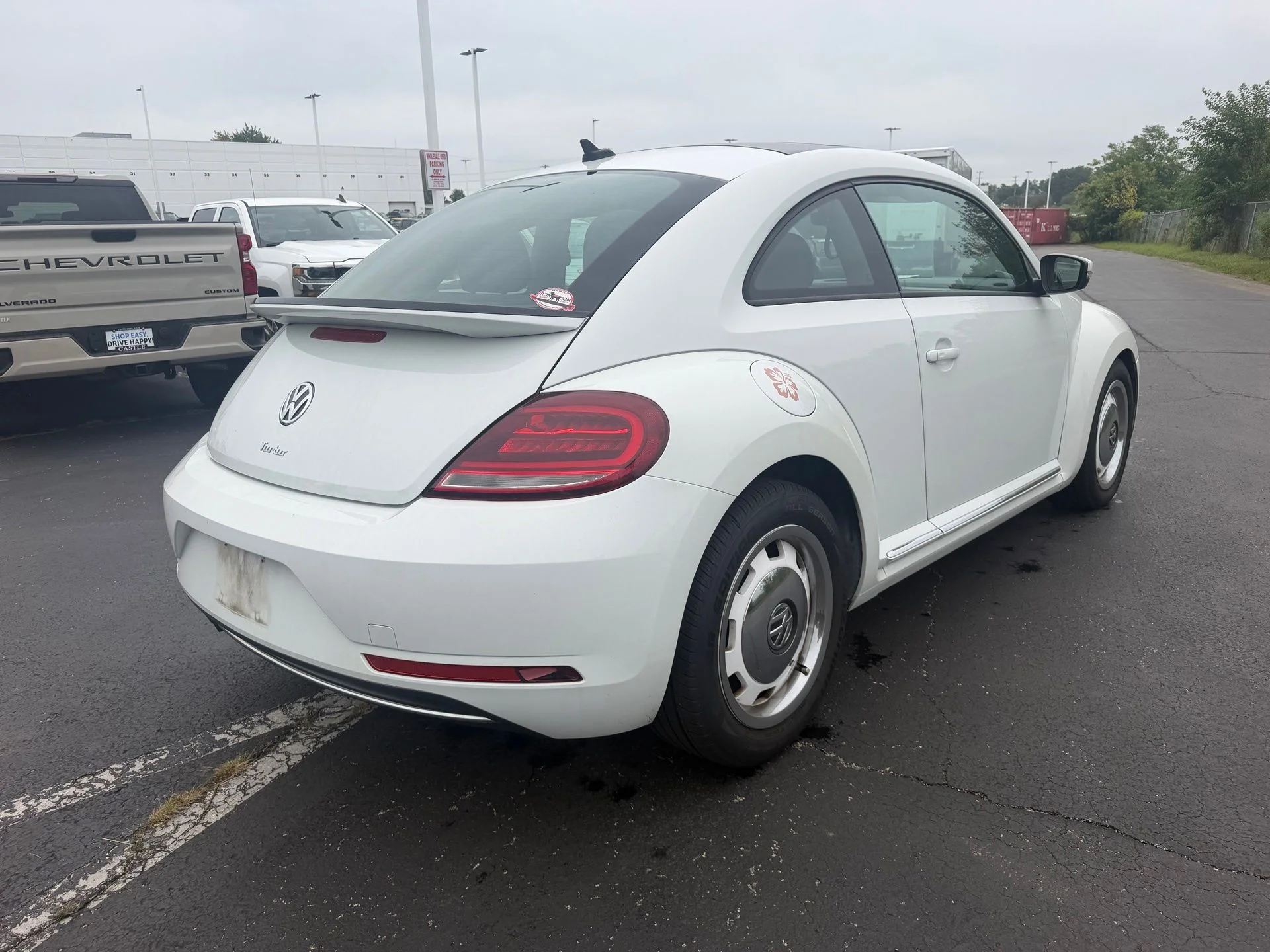 Used 2018 White Volkswagen 2.0T S image 6