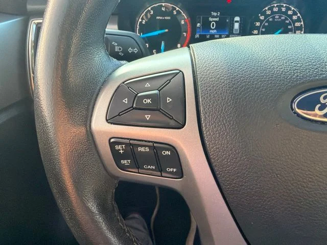 Used 2021 Blue Ford XLT image 19