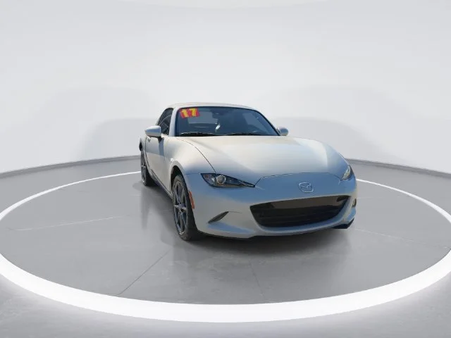 Used 2017 White Mazda Grand Touring image 2