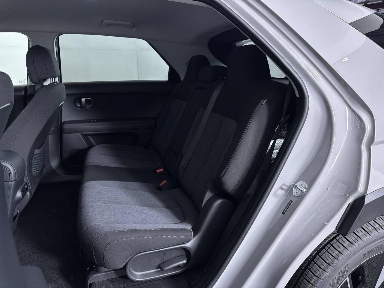 New 2027 Cyber Gray Hyundai SE image 26