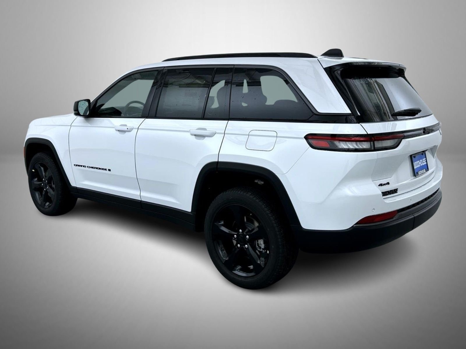 New 2026 Bright White Clear-Coat Exterior Paint Jeep Limited image 7