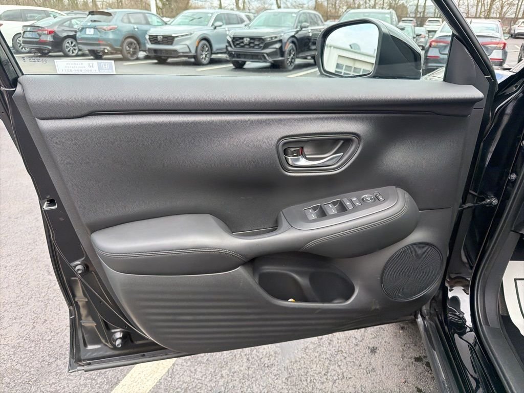 2026 Honda HR-V LX - Photo 17