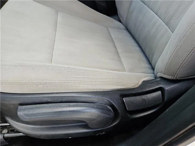 Used 2021 Snow White Pearl KIA LX Front-wheel Drive image 15