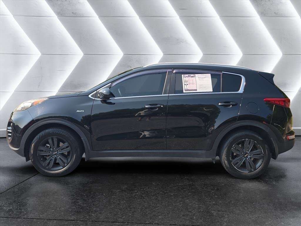 Used 2017 Red Kia LX image 2