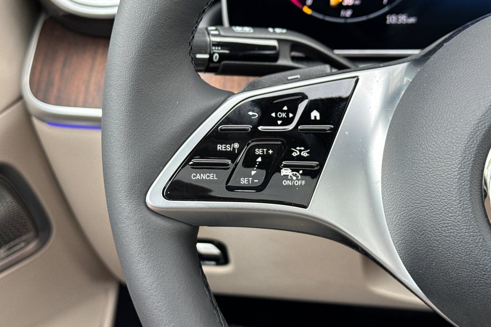 New 2026 Polar White Mercedes-Benz C 300 image 29