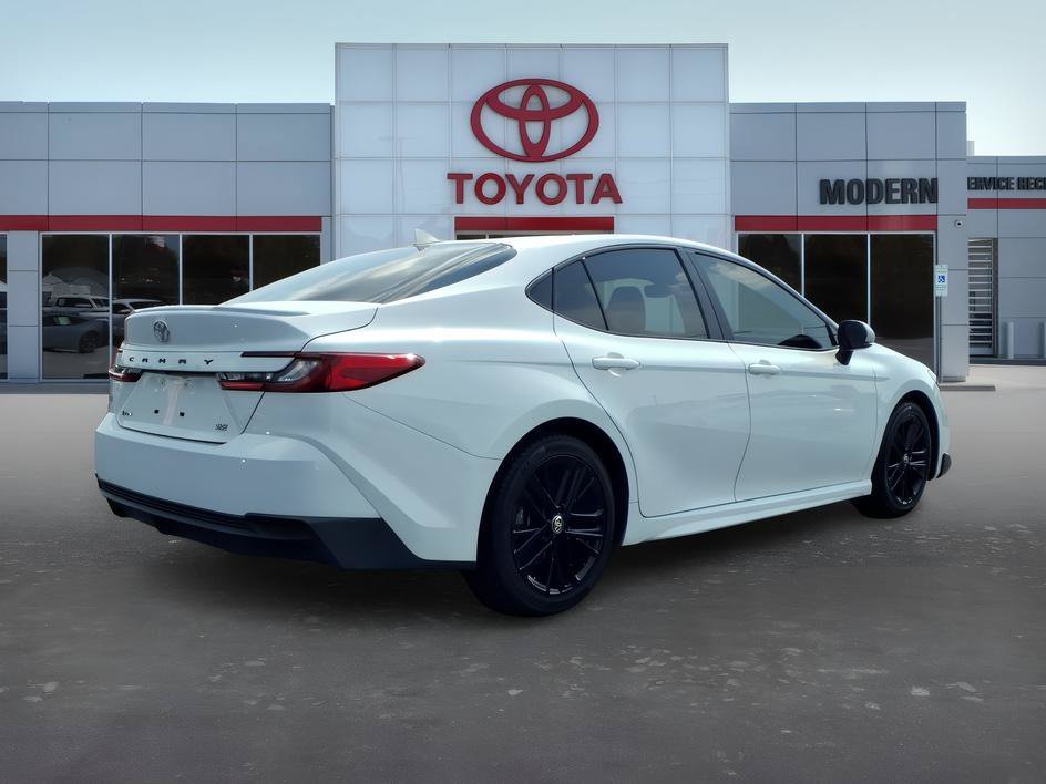 Used 2025 Ice Cap Toyota SE image 5