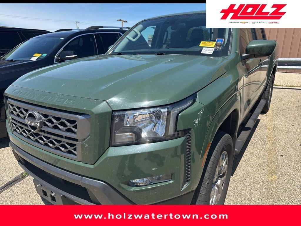 2022 Nissan Frontier SV Crew Cab 4X4 SWB's photo