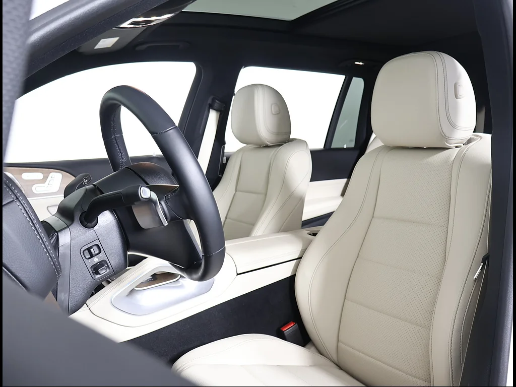 2025 Mercedes-Benz GLS Base - Photo 7