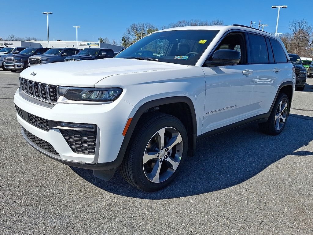New 2026 Bright White Clearcoat Jeep Limited image 2