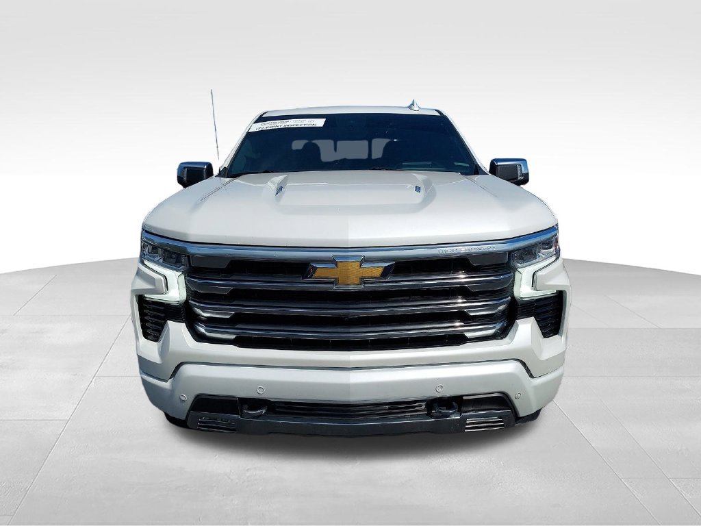 Used 2024 Beige Chevrolet High Country image 8