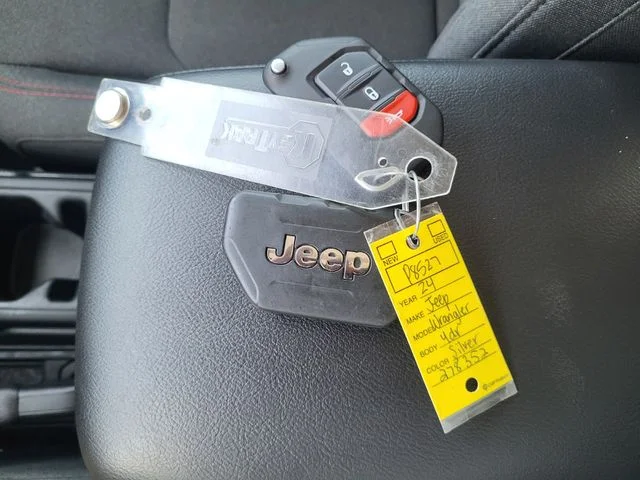 Used 2024 Gray Jeep Rubicon image 23