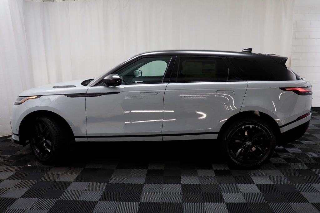 New 2026 Arroios Grey LAND ROVER Dynamic SE image 5