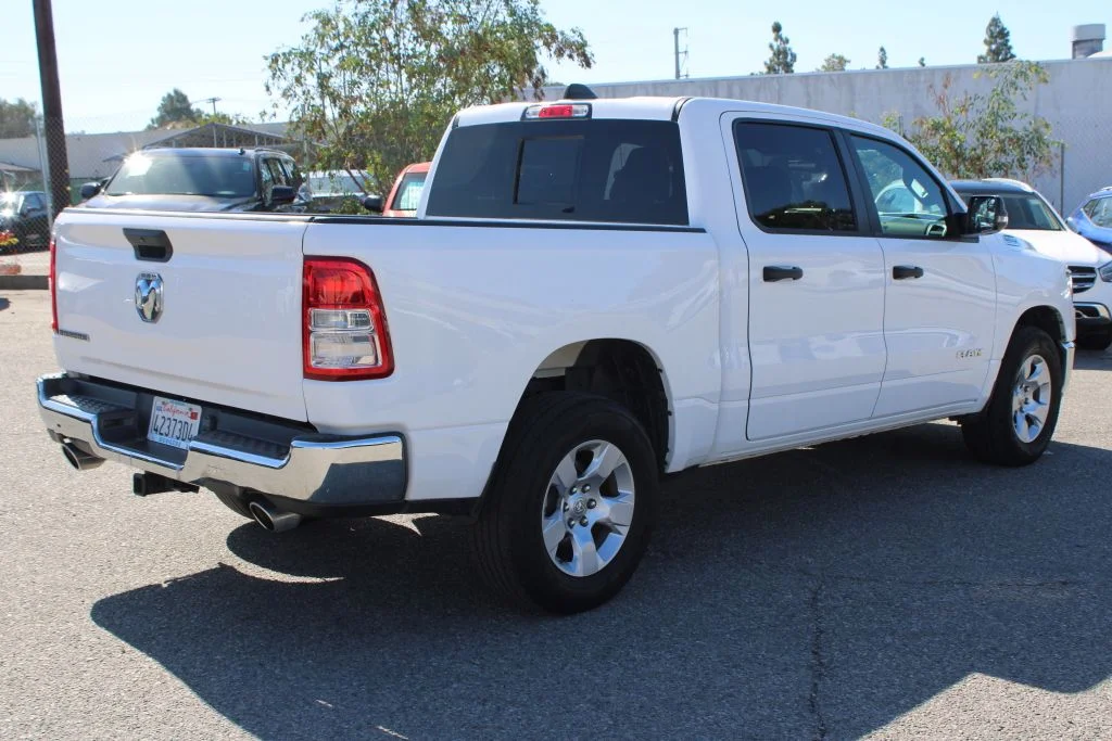 Used 2023 White Ram Big Horn/Lone Star image 4