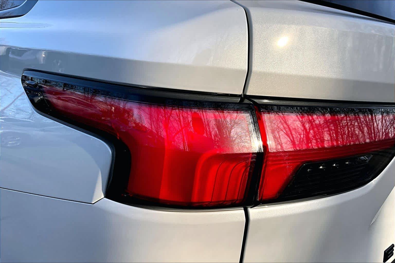 2025 Toyota Sequoia Platinum - Photo 27