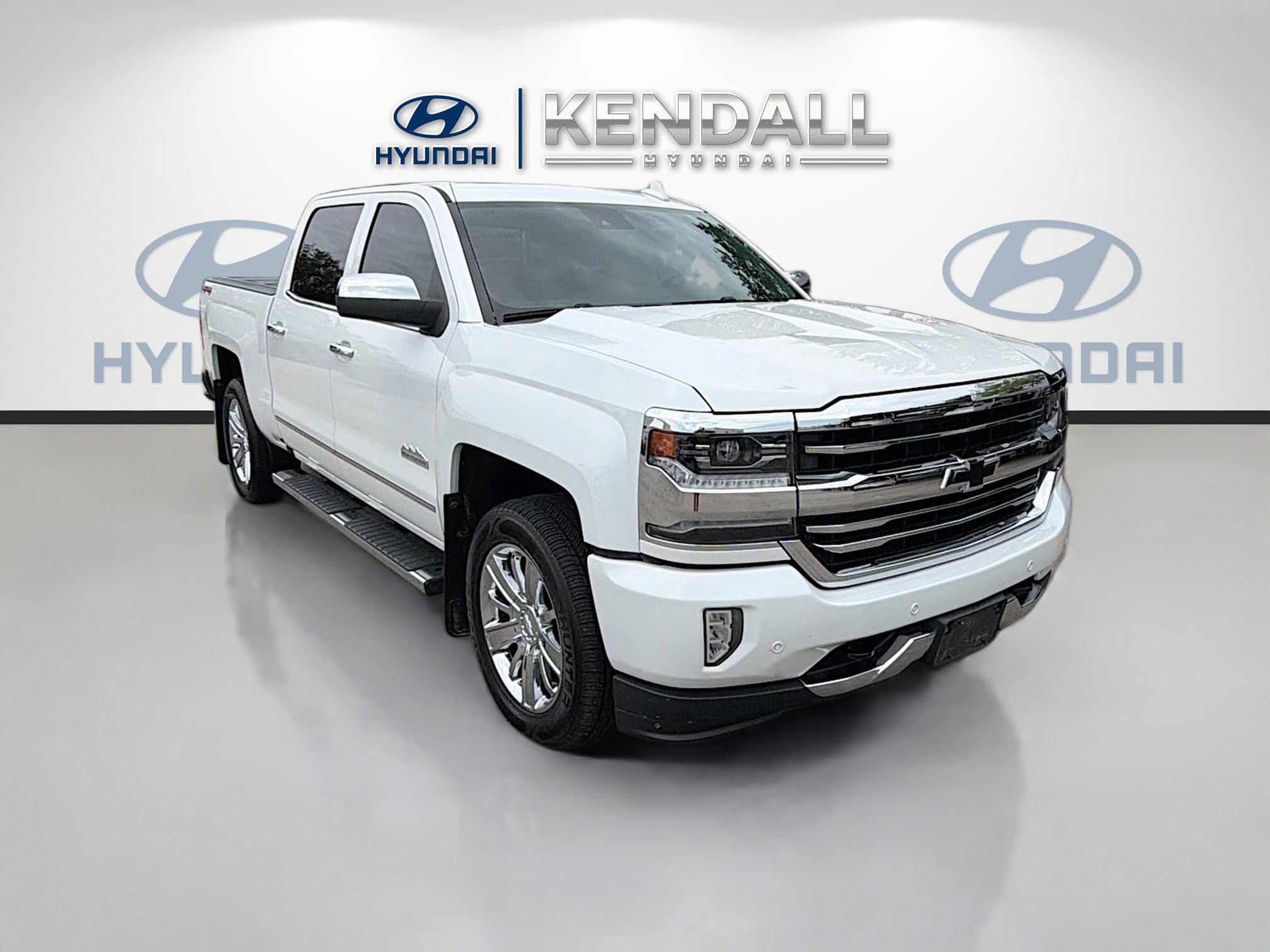 2018 Chevrolet Silverado 1500 High Country 4WD Crew Cab Short Box's photo