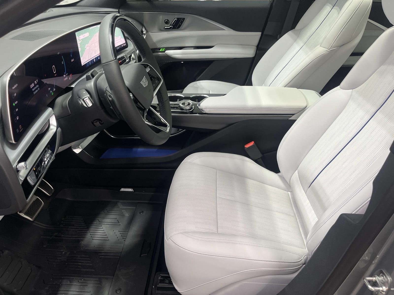 2027 Cadillac LYRIQ Sport - Photo 10