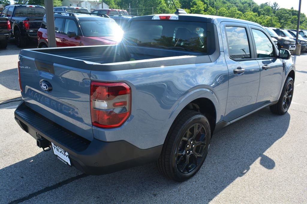 New 2026 Azure Gray Metallic Tri-Coat Ford XLT image 3