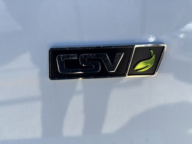 New 2025 Summit White Chevrolet 1WT image 13