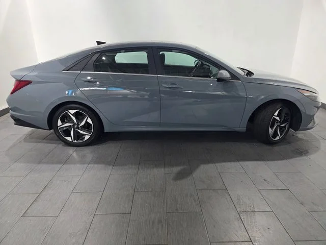 Used 2023 Gray Hyundai Limited image 6