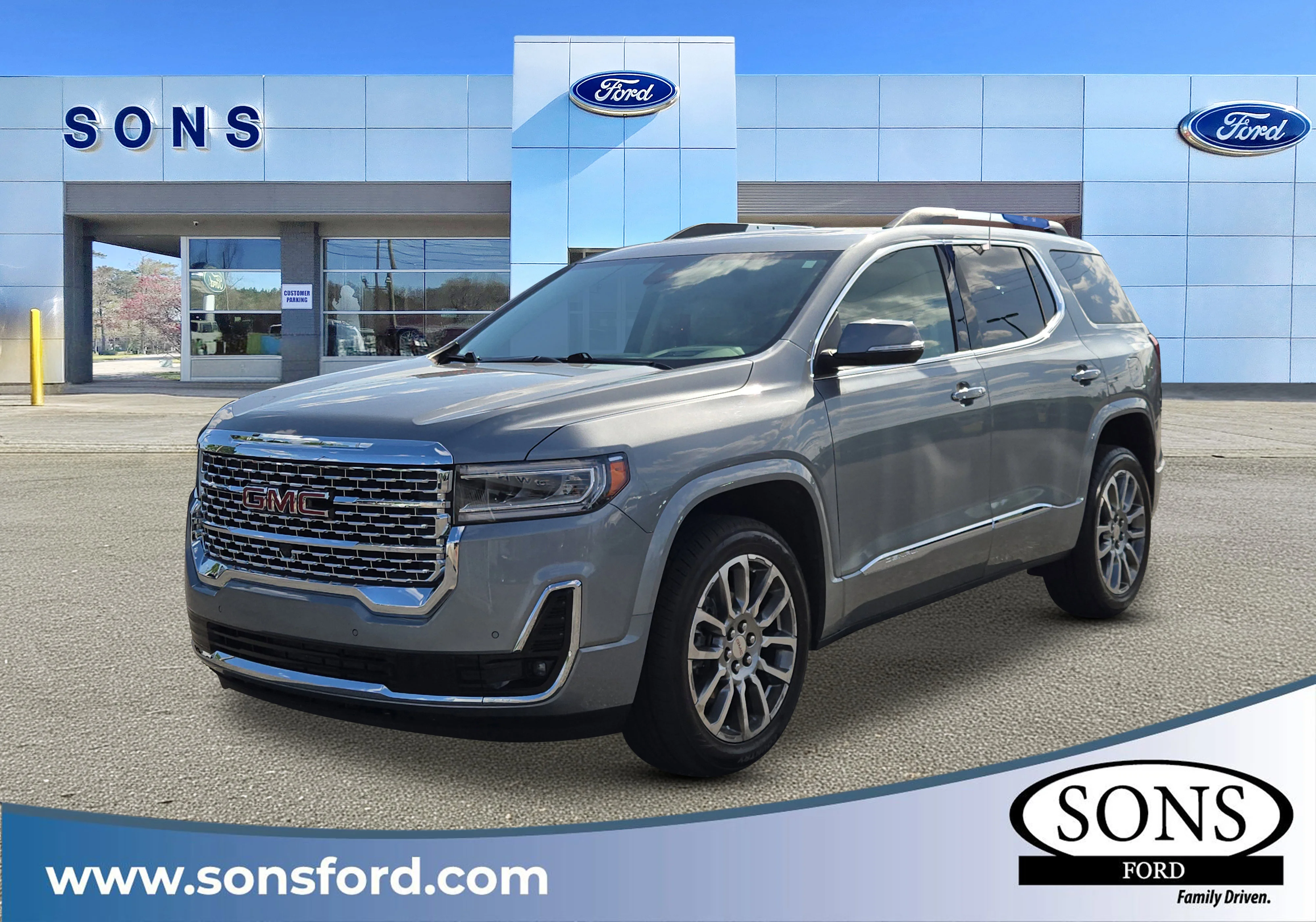 2023 GMC Acadia Denali FWD's photo
