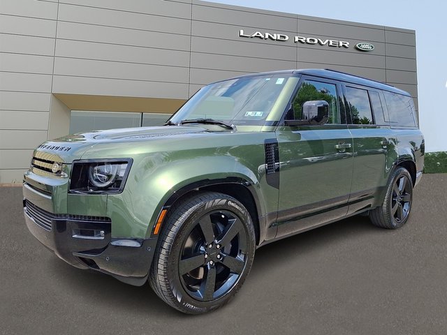 2026 Land Rover Defender 130 P400 X-Dynamic SE