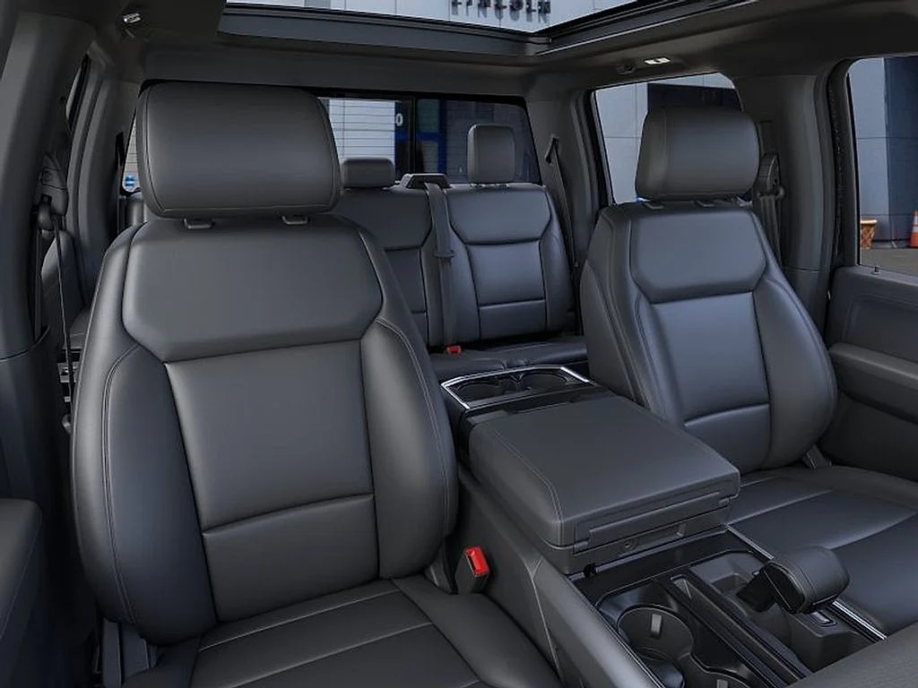New 2026 Agate Black Metallic Ford XLT image 10