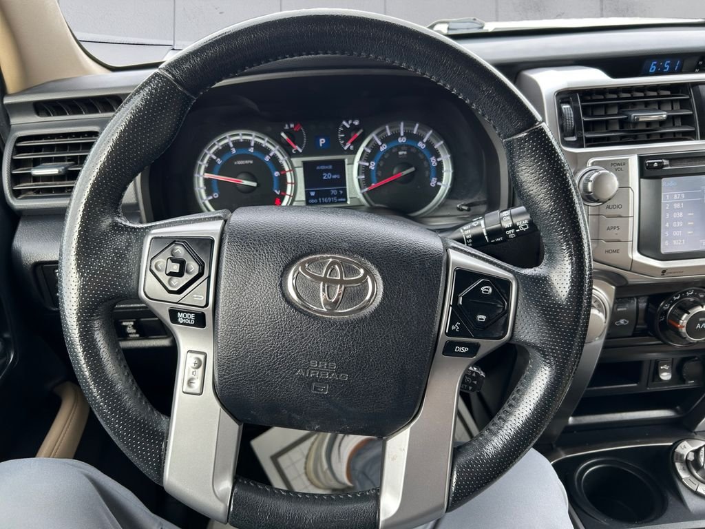 Used 2014 White Toyota SR5 image 9