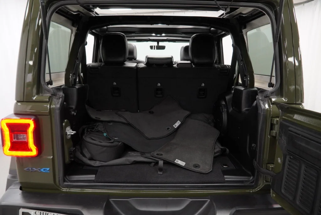 Used 2023 Green Jeep Rubicon 4xe image 37