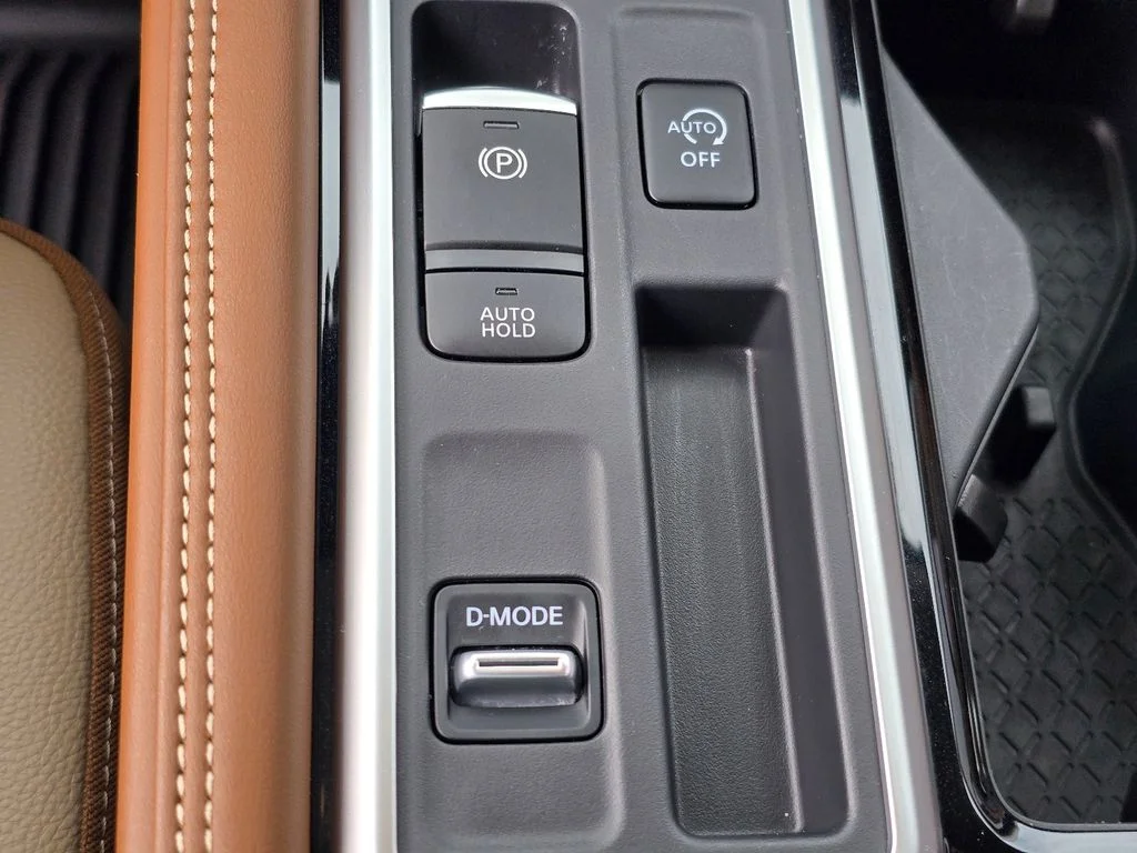 Used 2026 Gray Nissan Platinum image 30