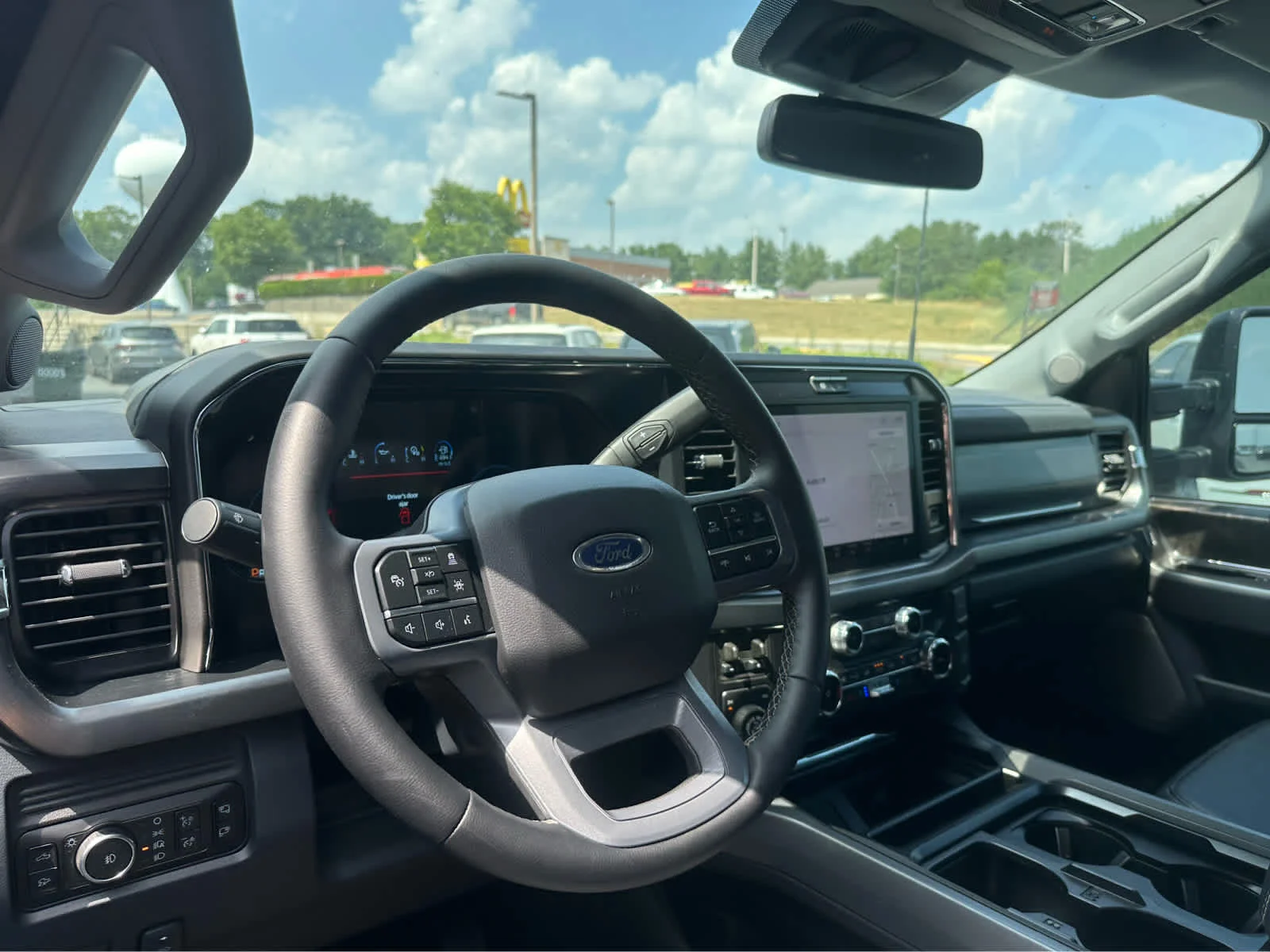 Used 2026 Avalanche Ford LARIAT image 7