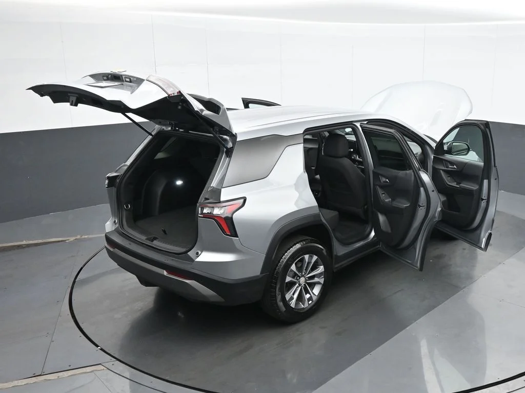 Used 2026 Gray Chevrolet LT image 39