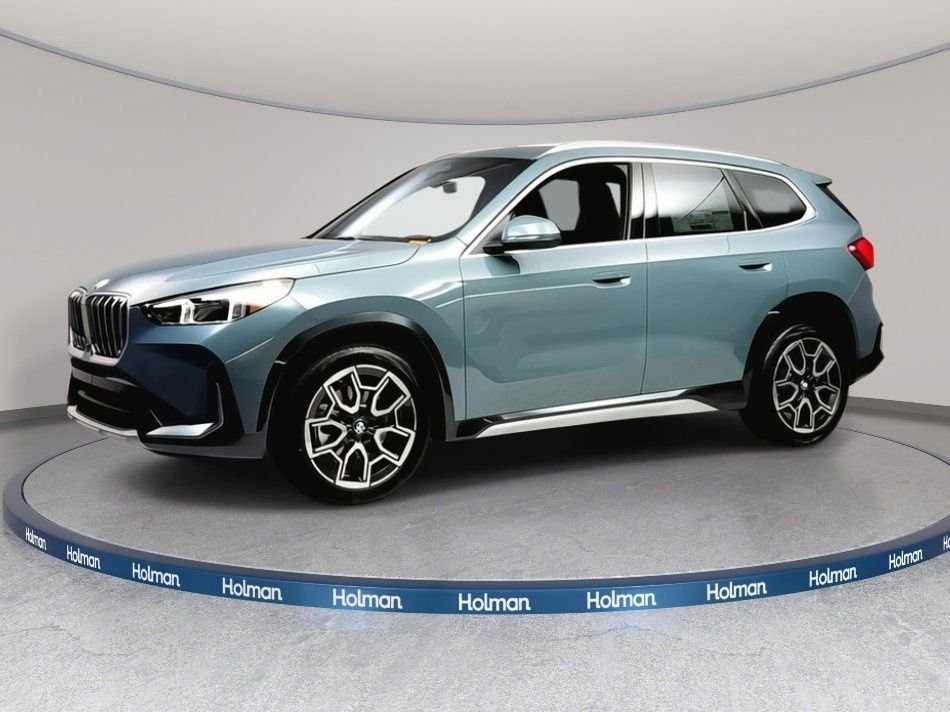 Used 2026 Cape York Green Metallic BMW xDrive28i image 1