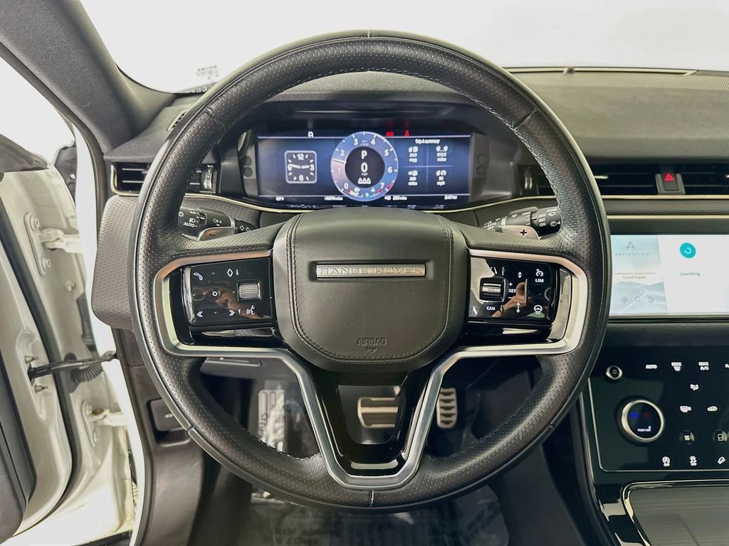 Used 2023 Fuji White Land Rover Dynamic image 12