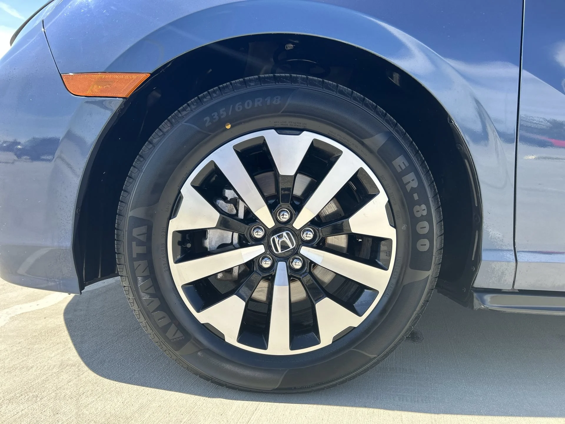 2025 Honda Odyssey EX-L - Photo 19
