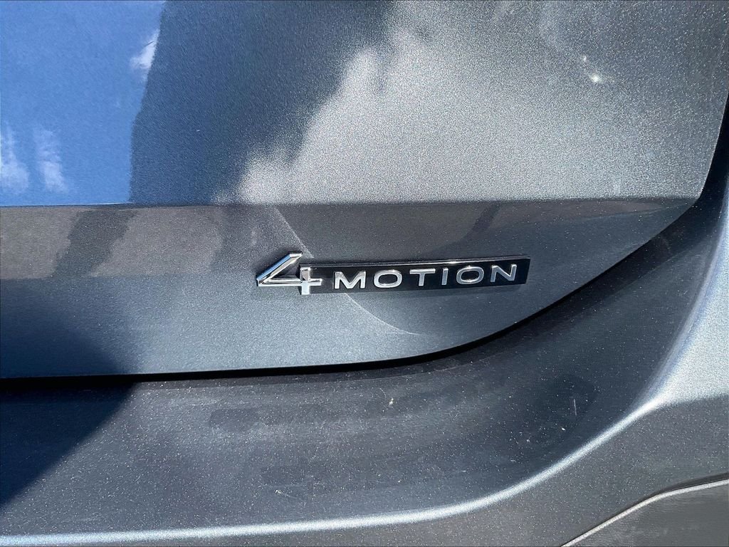 Certified Used 2025 Gray Volkswagen 2.0T S image 27
