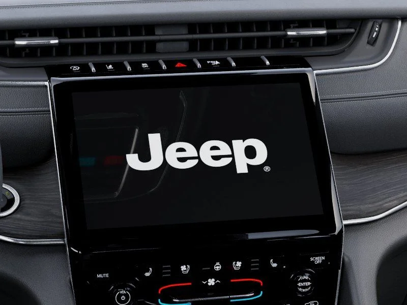 New 2025 Diamond Black Crystal Pearl-Coat Exterior Paint Jeep Overland image 19