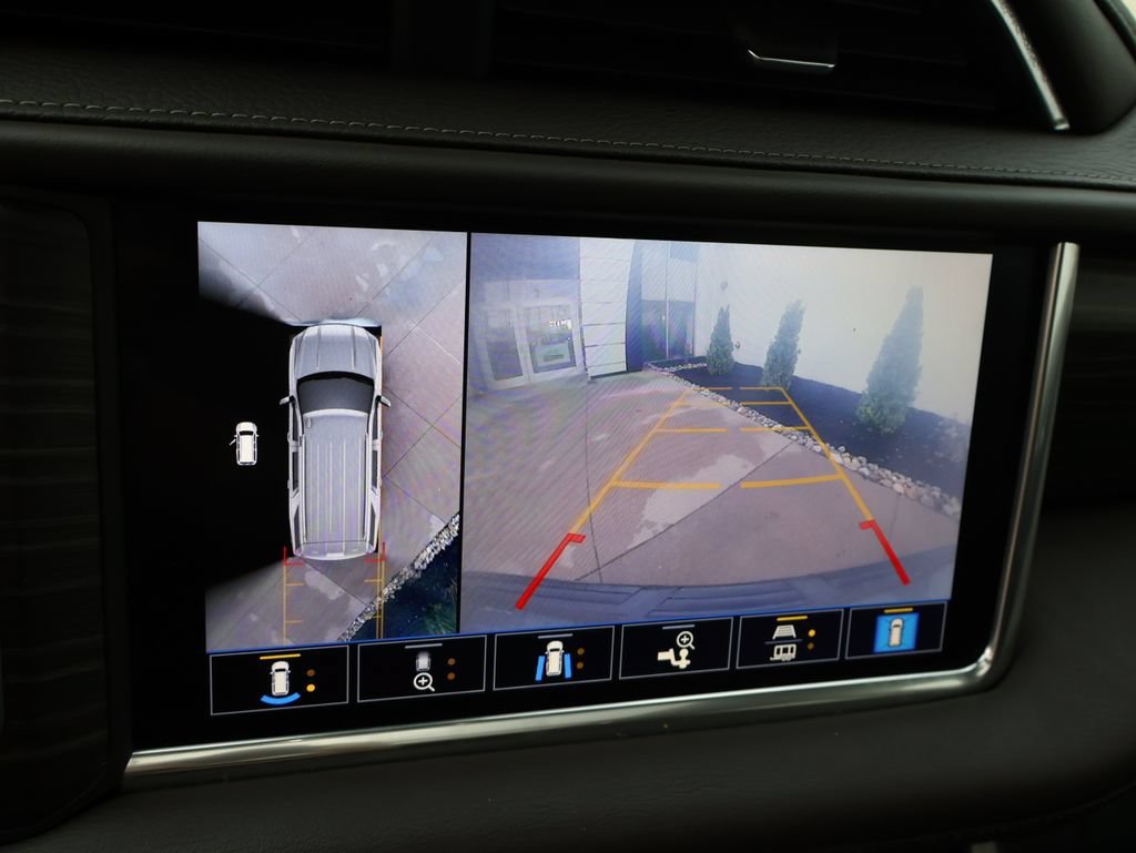 2021 GMC Yukon Denali - Photo 25