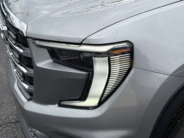 New 2026 Sterling Metallic GMC Elevation image 9