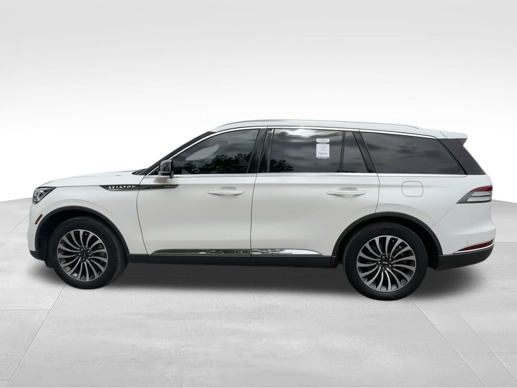Used 2023 White Lincoln Reserve image 6
