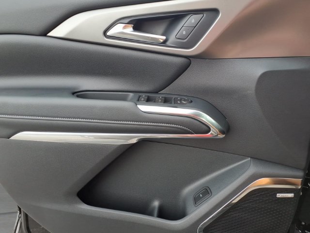 New 2027 Mosaic Black Metallic Chevrolet LT image 13