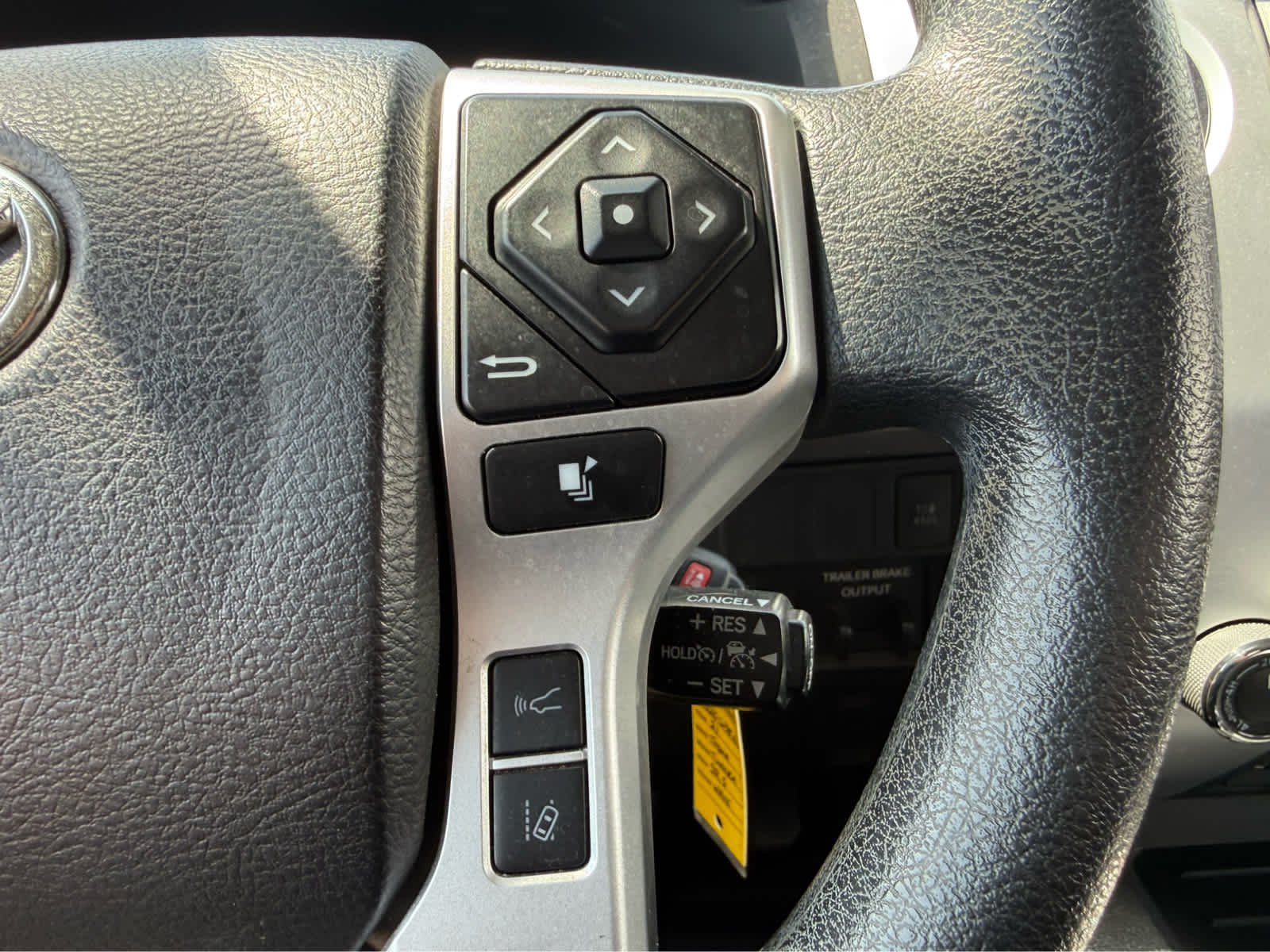 Used 2021 Super White Toyota SR5 image 25