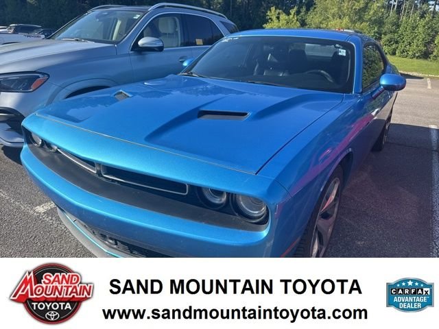 2015 Dodge Challenger SXT Plus's photo