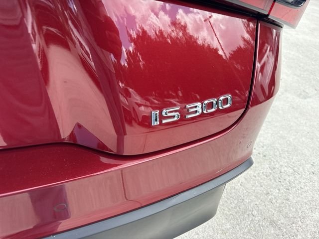 2024 Lexus IS 300 - Photo 25