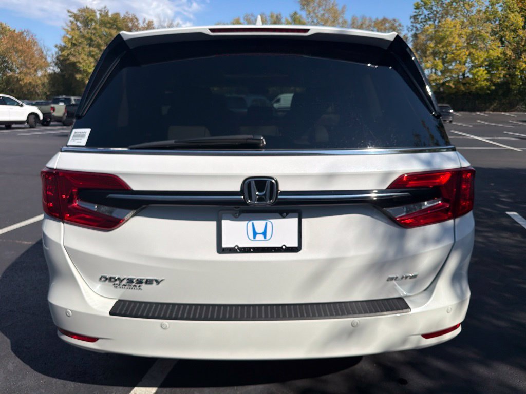 2024 Honda Odyssey Elite - Photo 4